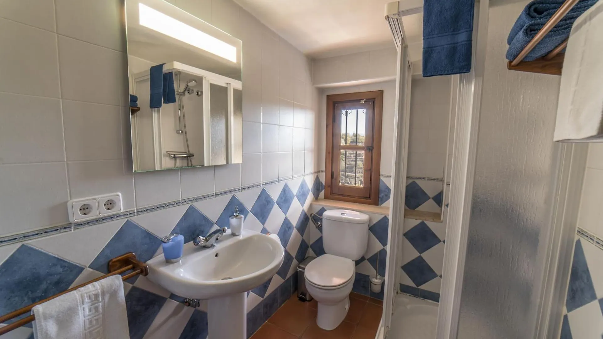 Prázdninový dům Casa El Pino Azul, Ferienhaus Fuer 2 4 Personen Dúrcal
